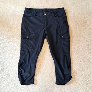 Eddie Bauer Capri Pants Women's Size 8 Black Cropped Stretch Cargo Pants Casual
